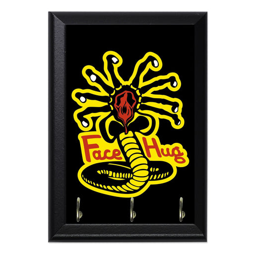 Face hugger Kai Key Hanging Wall Plaque - 8 x 6 / Yes