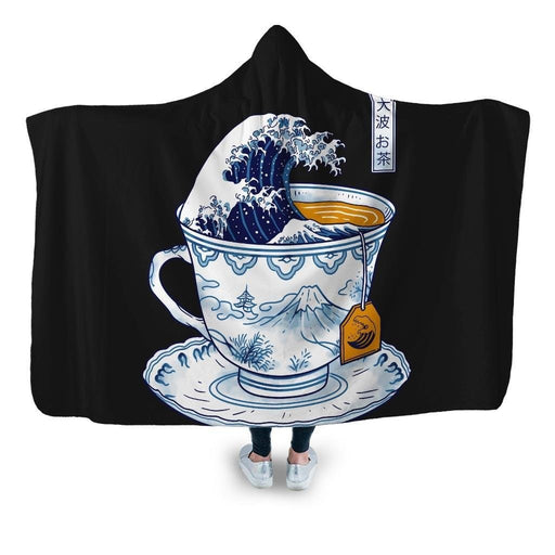 The Great Kanagawa Tee Hooded Blanket - Adult / Premium Sherpa
